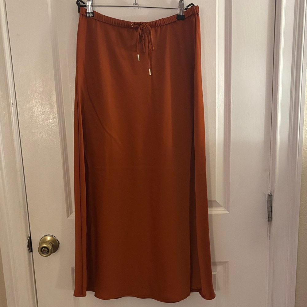 Rachel Zoe satin rust maxi skirt - size US 8